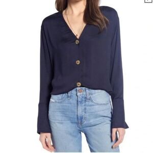 Revolve Something Navy V-Neck Button Down Blouse in Navy Night Size M